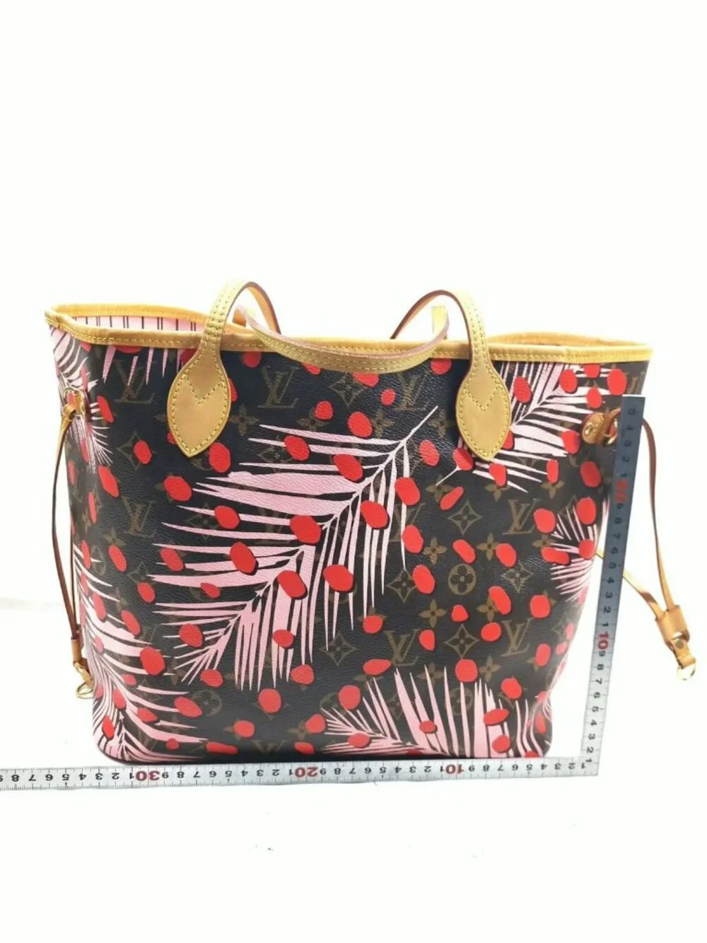 Authentic Louis Vuitton Neverfull MM Jungle Monogram Tote Bag - Picture 3 of 16